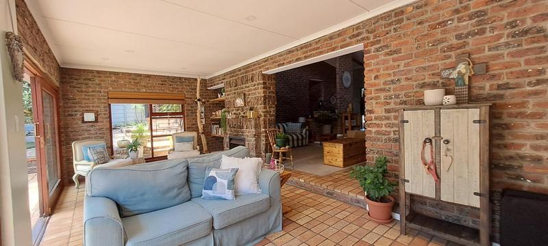 4 Bedroom Property for Sale in Dormehls Drift Western Cape